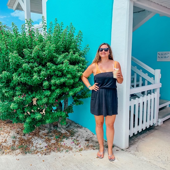 Hi, Iโm Kendall ๐ - Picture 3 of 3